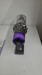 Dyson V11™ Total Clean Kablosuz Süpürge(OUTLET-KULLANILMIŞ)