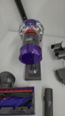 Dyson V8 Absolute (Gümüş/nikel)